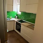 Karlo Apartman *
